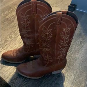 Ariat Cowboys Boots size 8.5